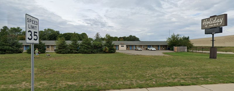 Holiday Motel - 2019 Street View (newer photo)